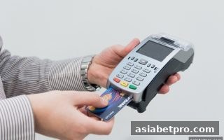 亚洲博彩网站用户必看：银行卡提现限额最新攻略与足球直播平台资金操作指南