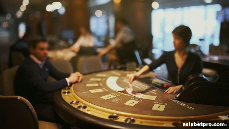 亚洲博彩网站资金管理宝典：番摊与百家乐玩家的四大核心策略