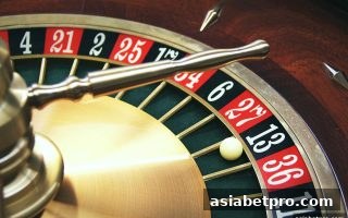 双色球玩法全解析：亚洲博彩网站推荐的数字游戏策略