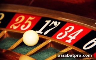 双色球选号策略解析：亚洲博彩网站推荐的实用技巧
