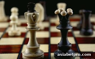博弈的艺术：亚洲博彩网站视角下的围棋与Dota2策略共通性